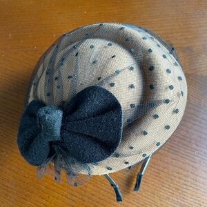 Vintage style fascinador headband